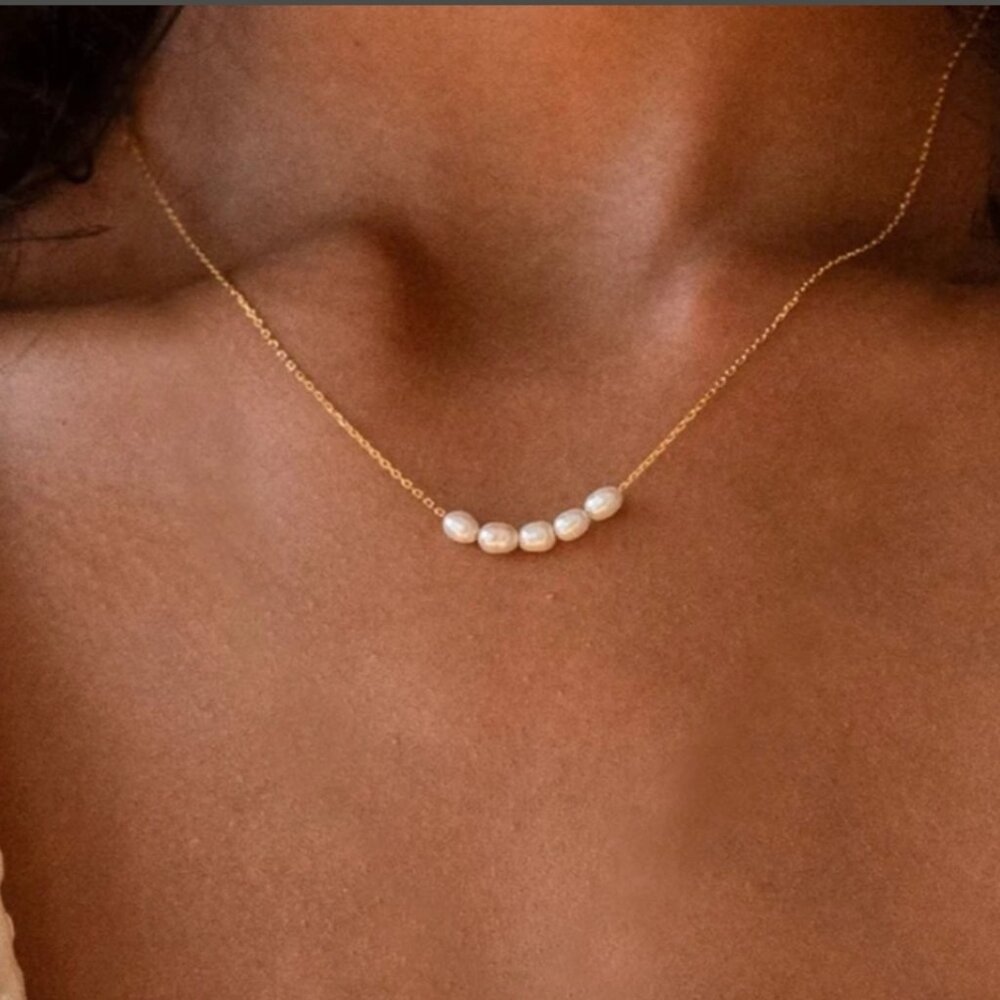 RAMLA Pearl Cluster Necklace